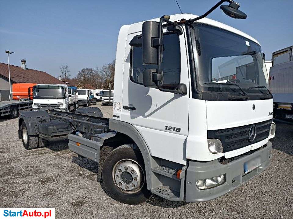 Mercedes-Benz Atego 1218 N Rama Do Zabudowy 700cm, Podwozie