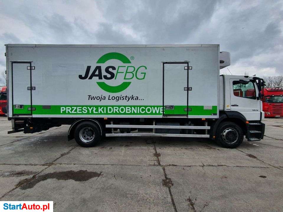 Mercedes-Benz AXOR 1824