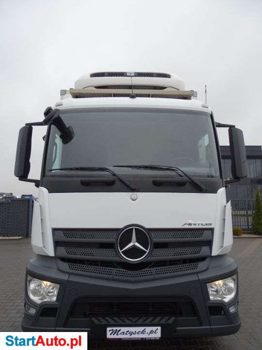 Mercedes-Benz ANTOS / 1824 / CHLODNIA – 8,65 M / THERMO KING T800 R / WINDA / MAŁY PRZEBIEG /