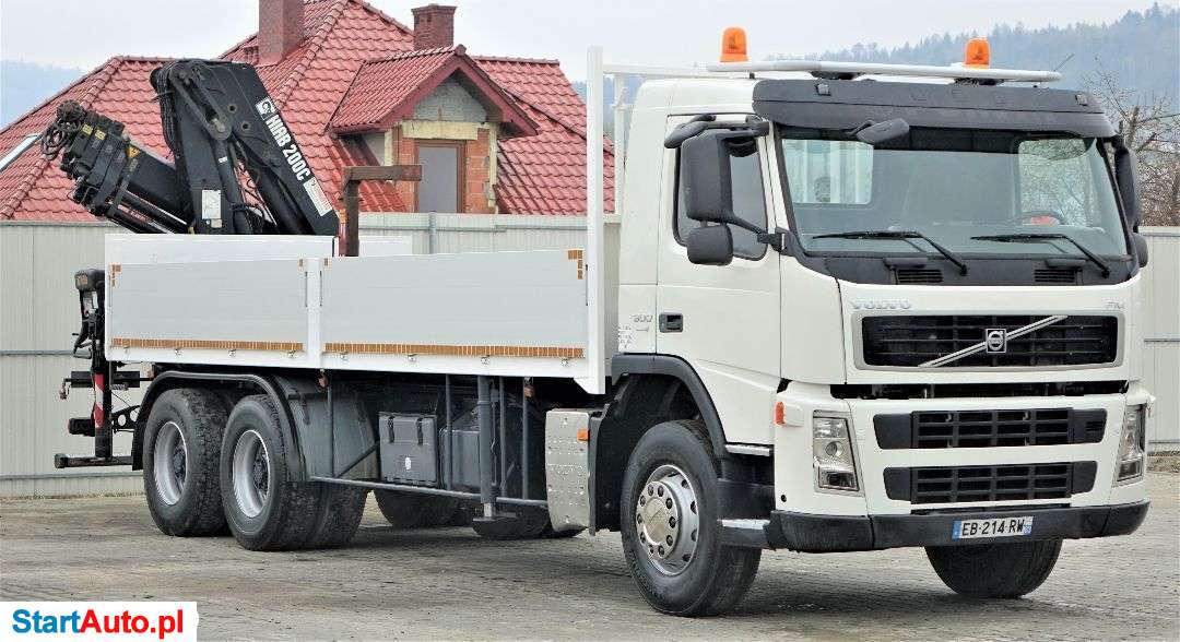 Volvo FM 300 Skrzynia 7,00m + HDS*6×4* Stan BDB!