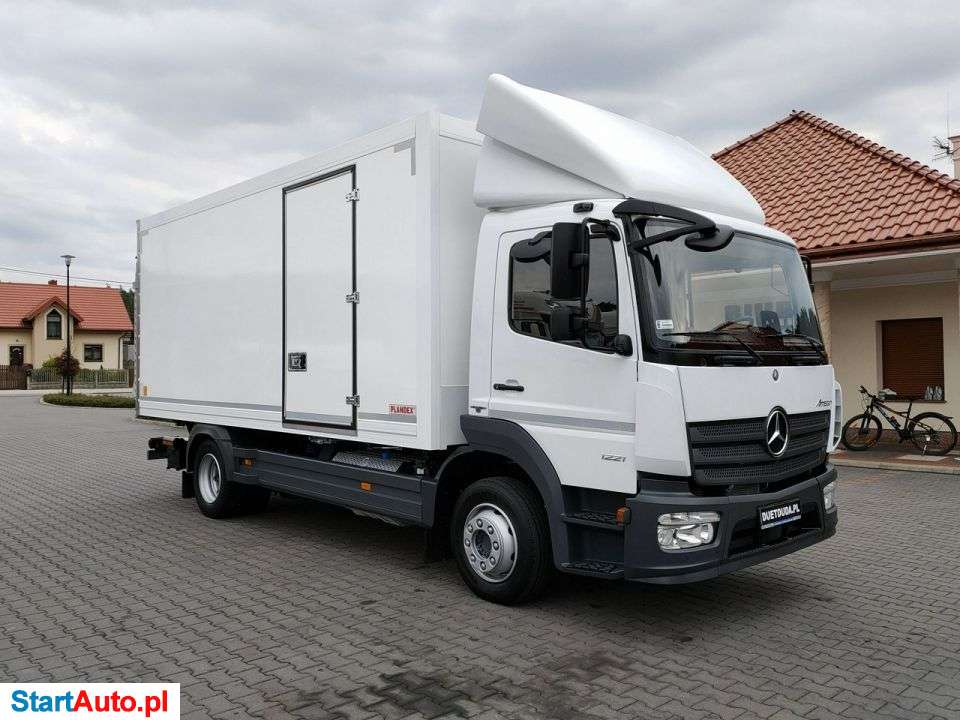 Mercedes-Benz ATEGO 1221
