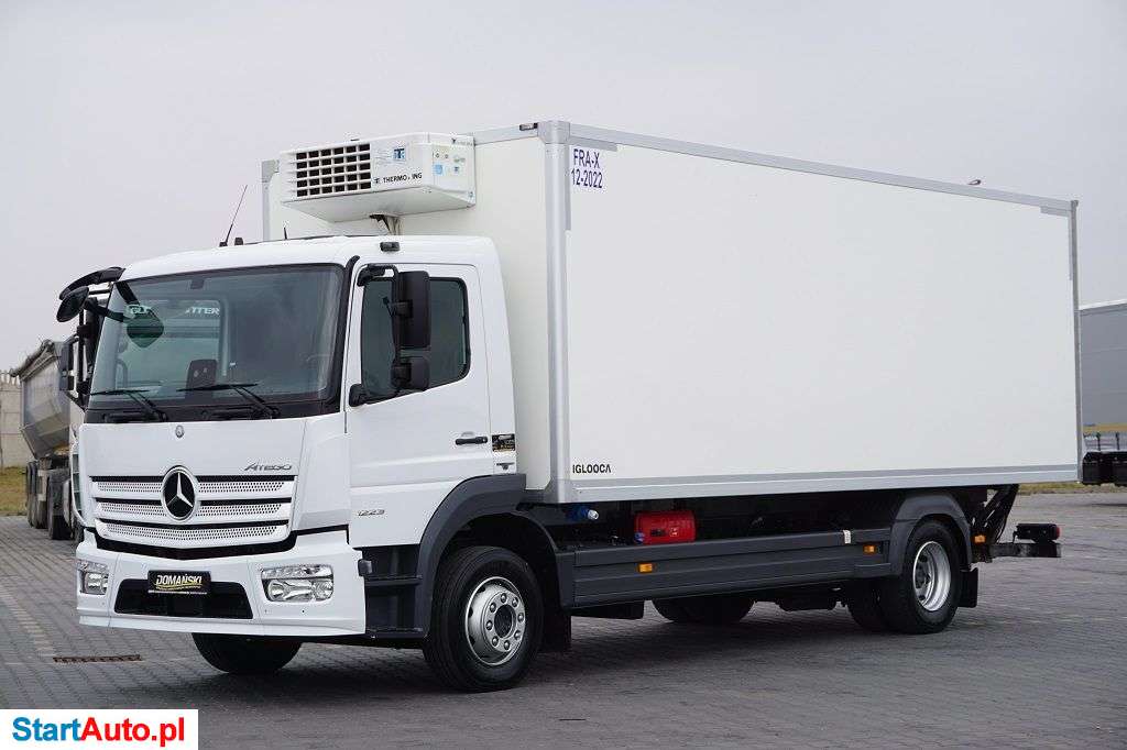 Mercedes-Benz / ATEGO / 1223 / EURO 6 / CHŁODNIA + WINDA / 15 PALET / MAŁY PRZEBIEG