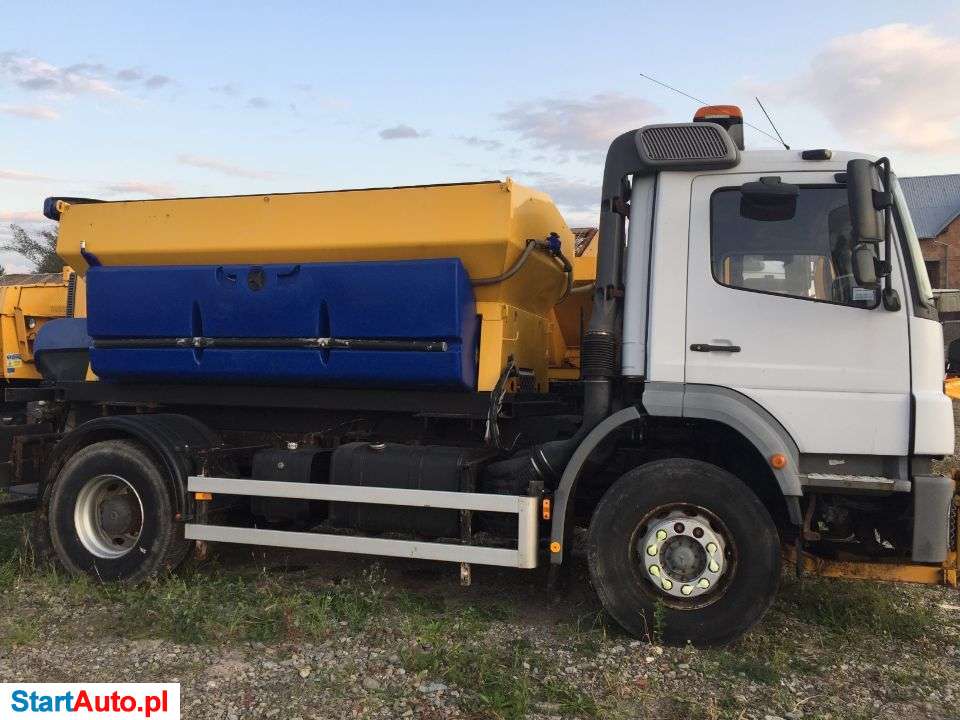 Mercedes-Benz AXOR 1823