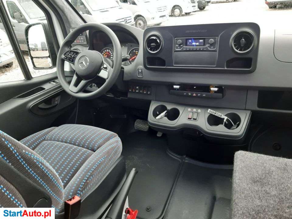 Mercedes-Benz Sprinter 519