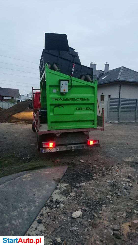 Mobilny Przesiewacz wibracyjny, ziemia, kruszywa, trociny ,susz, wynaj