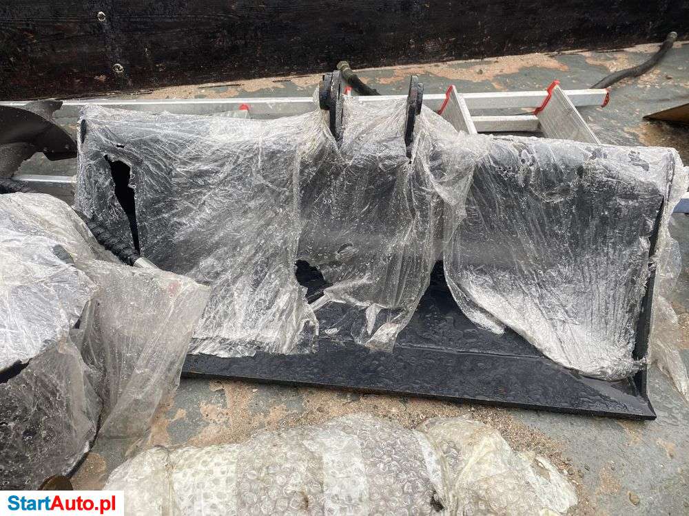 Wynajem, wypożyczalnia minikoparki, koparki minikoparka wiertnica