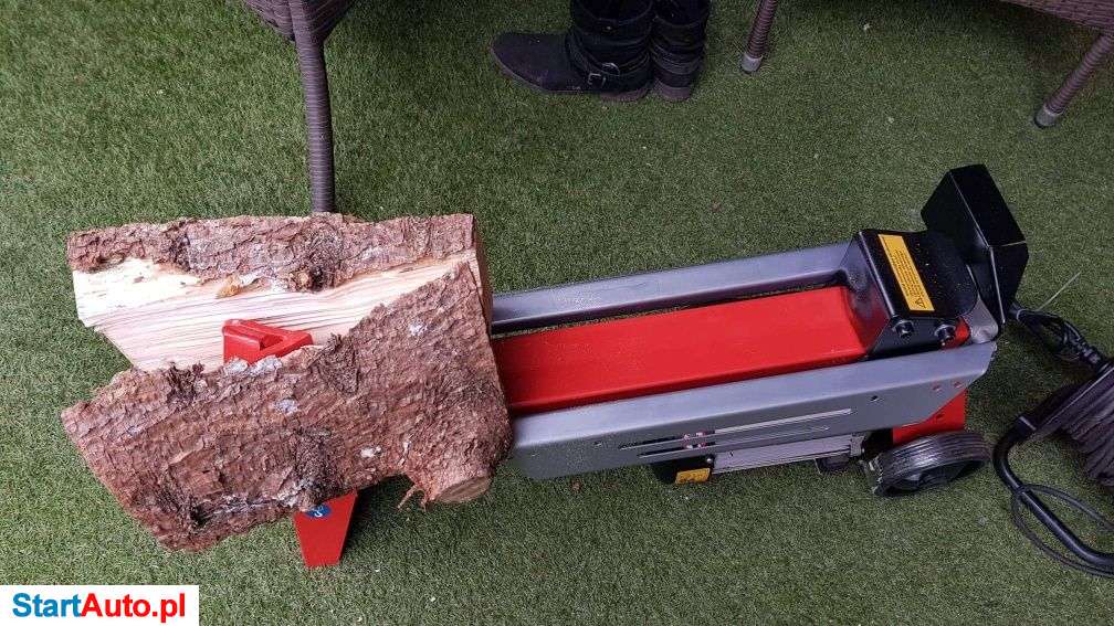 Wypożyczenie łuparki do drewna 7 ton