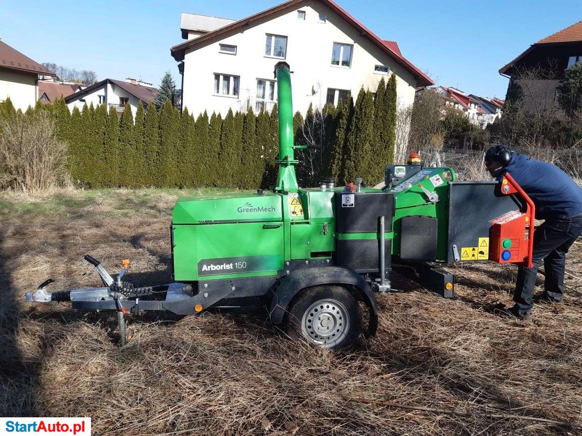 Wynajem rębaka, rębak greenmech, mielenie, zrębkowanie gałęzi, drewna