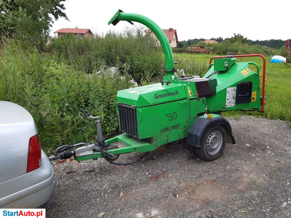 Wynajem rębaka, rębak greenmech, mielenie, zrębkowanie gałęzi, drewna