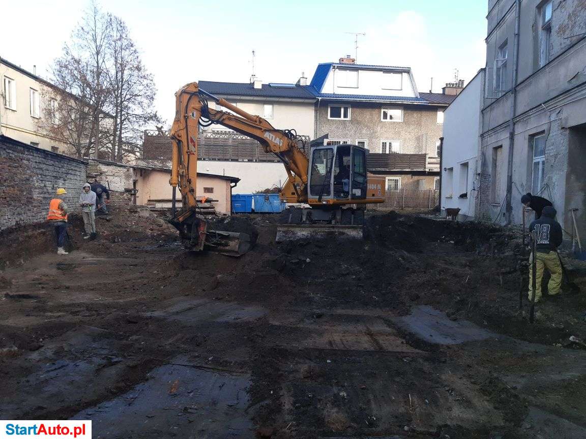 Wynajem koparkę obrotową