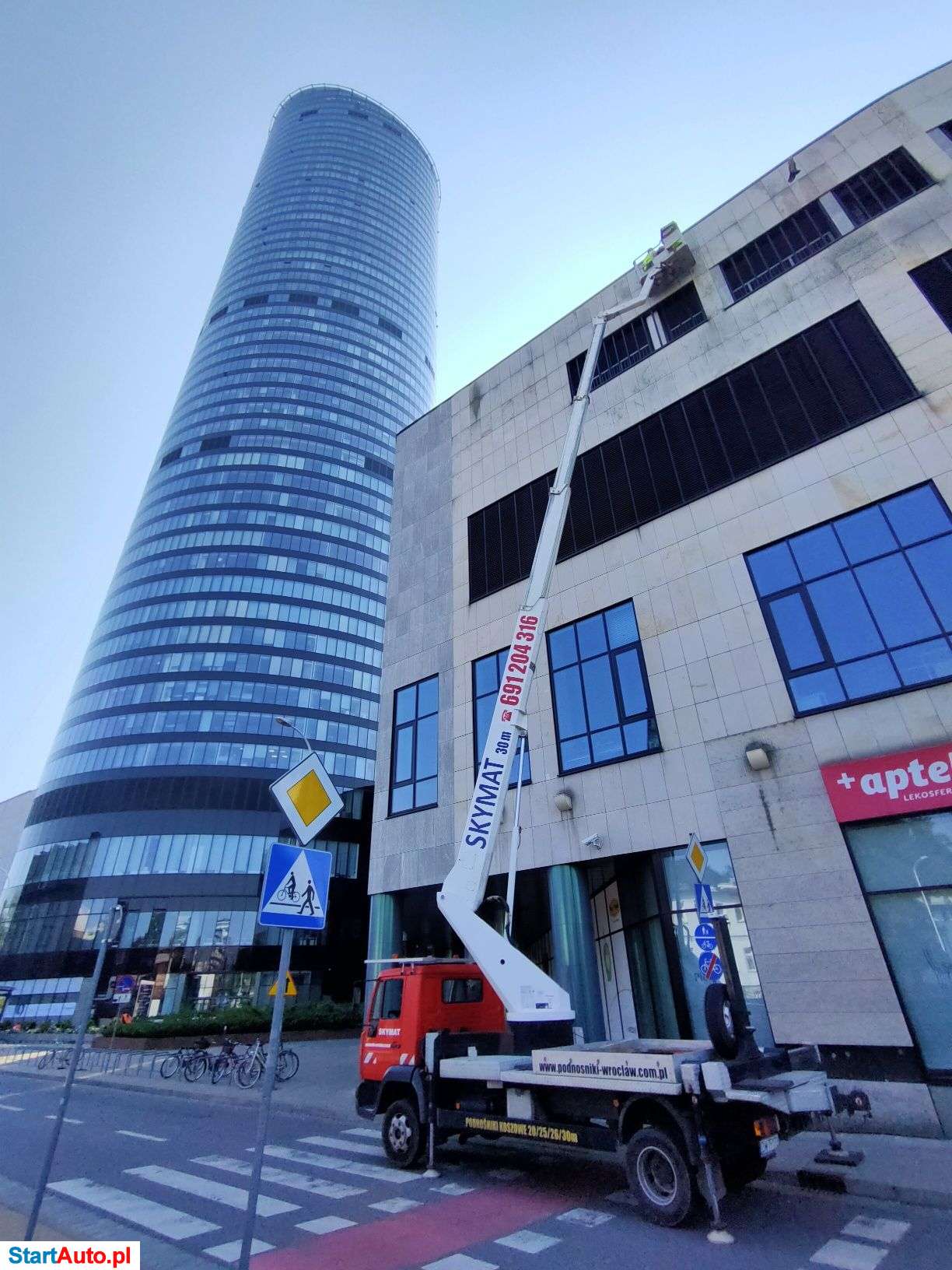 Podnośnik koszowy 25m#26m#30m SKYMAT Wynajem. Wrocław 691.204.316