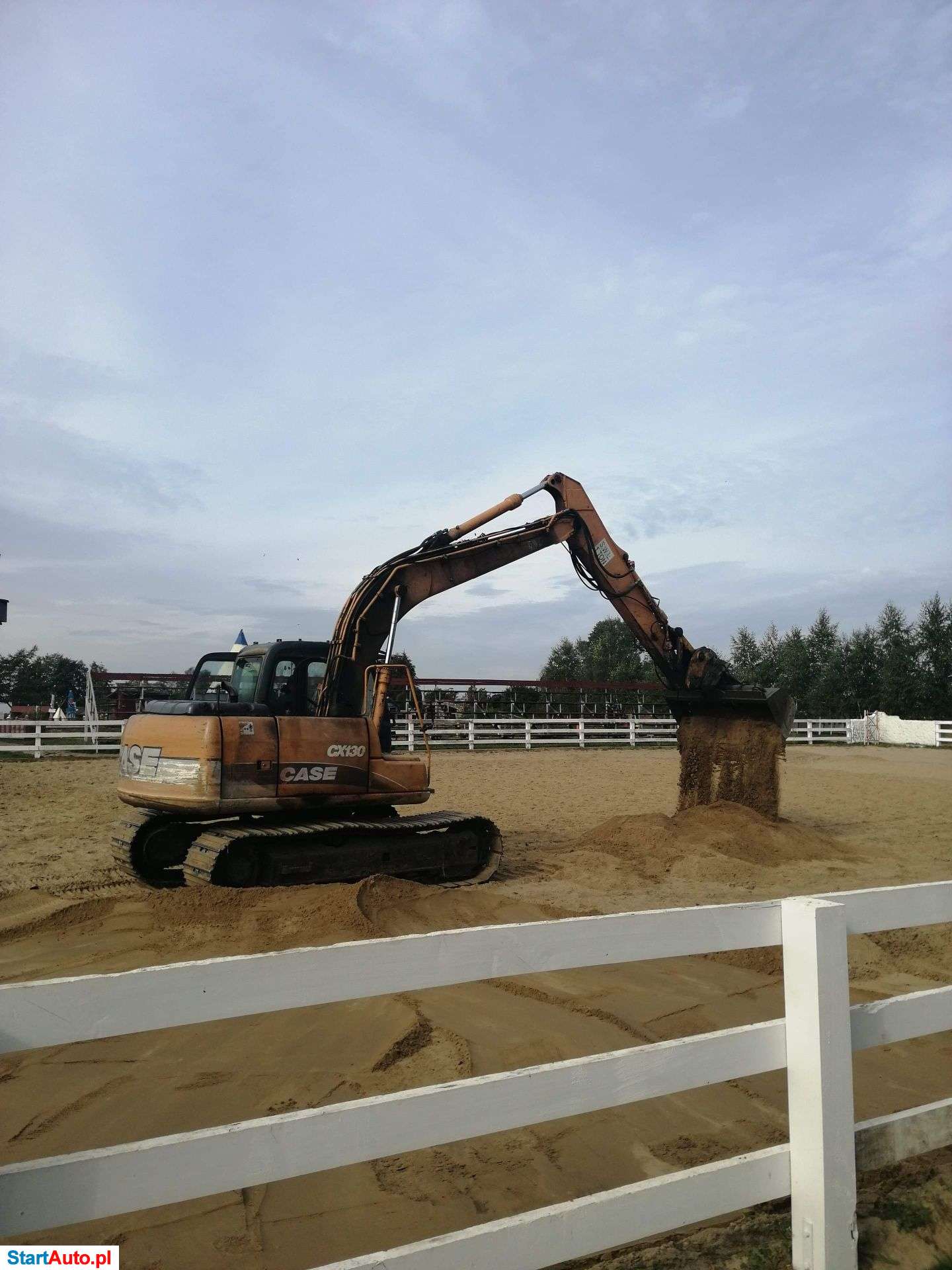 Usługi ziemne, wynajem koparki, stawy, rowy itp