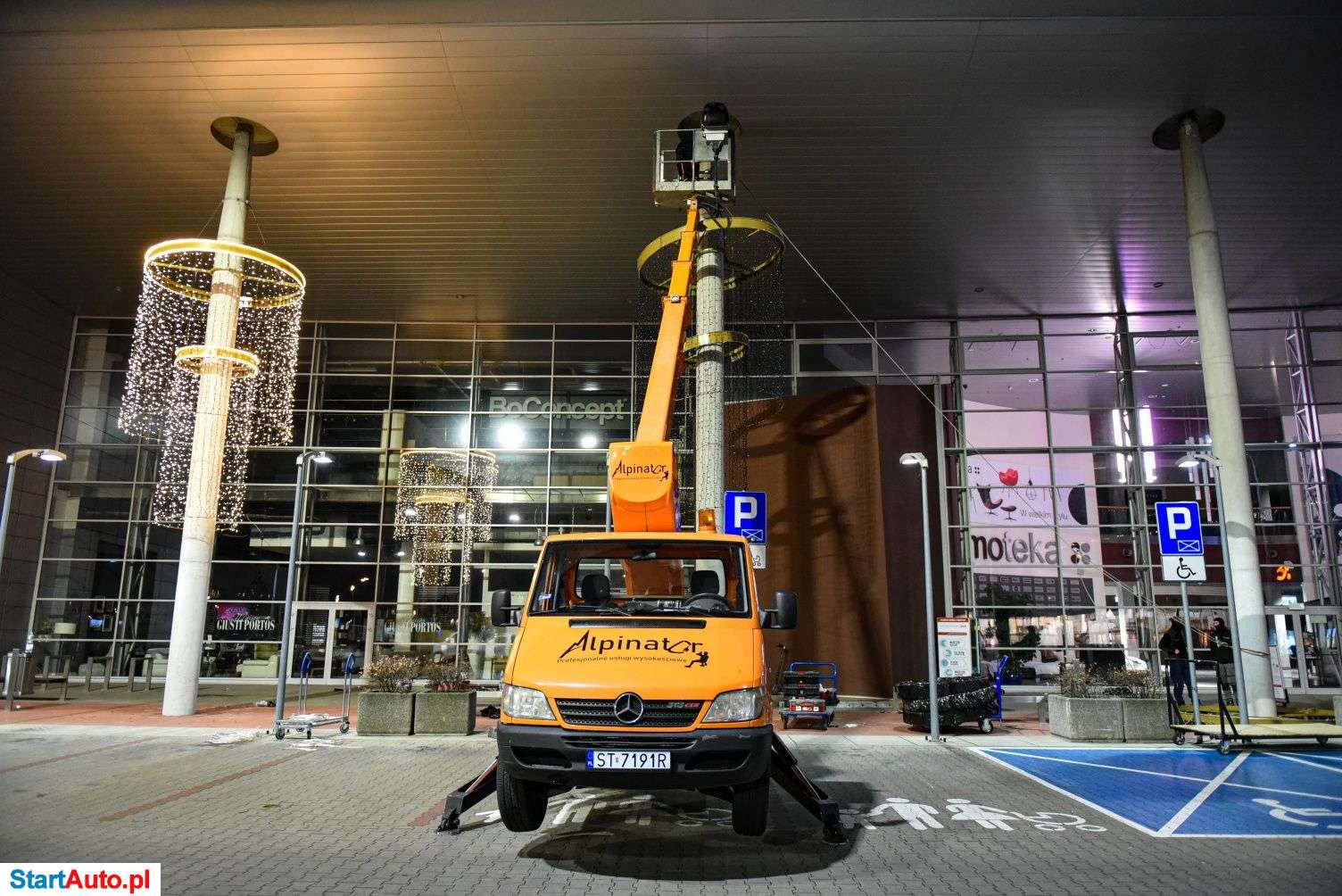 Wynajem zwyżki, podnośnika koszowego WUMAG 21m NAJTANIEJ Śląsk