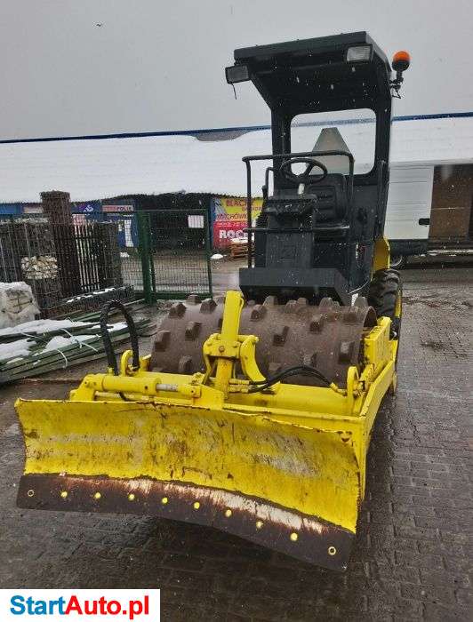 Wypożyczę wynajmę walec BOMAG BW 124 PDH-3 – okołkowany
