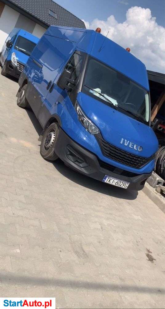 Wynajem/Usługi podnośnikiem koszowym oraz busem z operatorem zwyżka