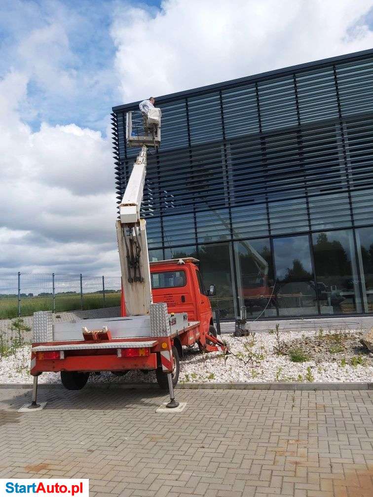 Podnośnik koszowy 20 metrów Wynajem Banino