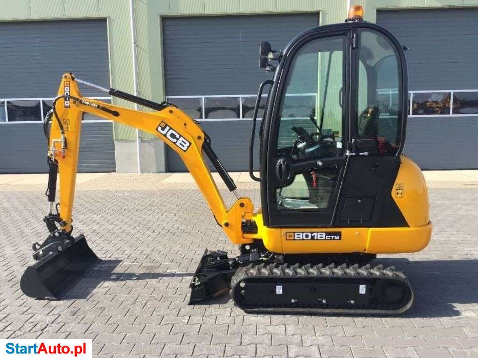 Wynajem minikoparek koparko ładowarki minikoparka Bobcat JCB koparka