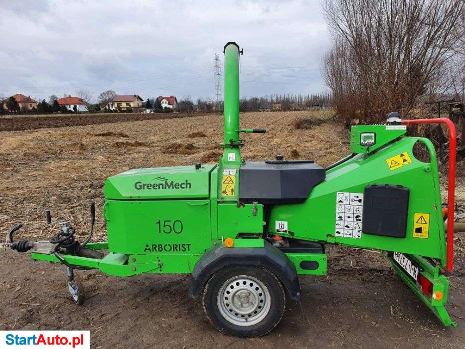 Wynajem rębaka, rębak greenmech, mielenie, zrębkowanie gałęzi, drewna