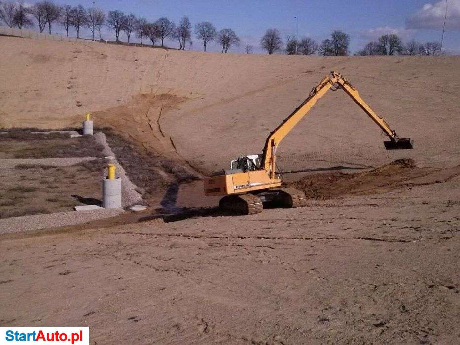 Usługi.Roboty ziemne, wynajem koparek LONG,kopanie, czyszczenie stawów