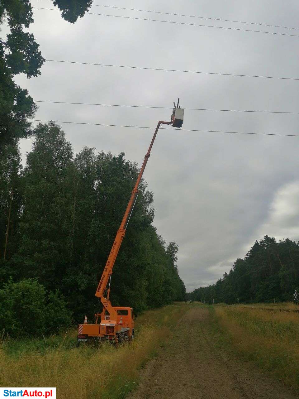 Wynajem podnośnik koszowy zwyżka kosz pracę w Ppn