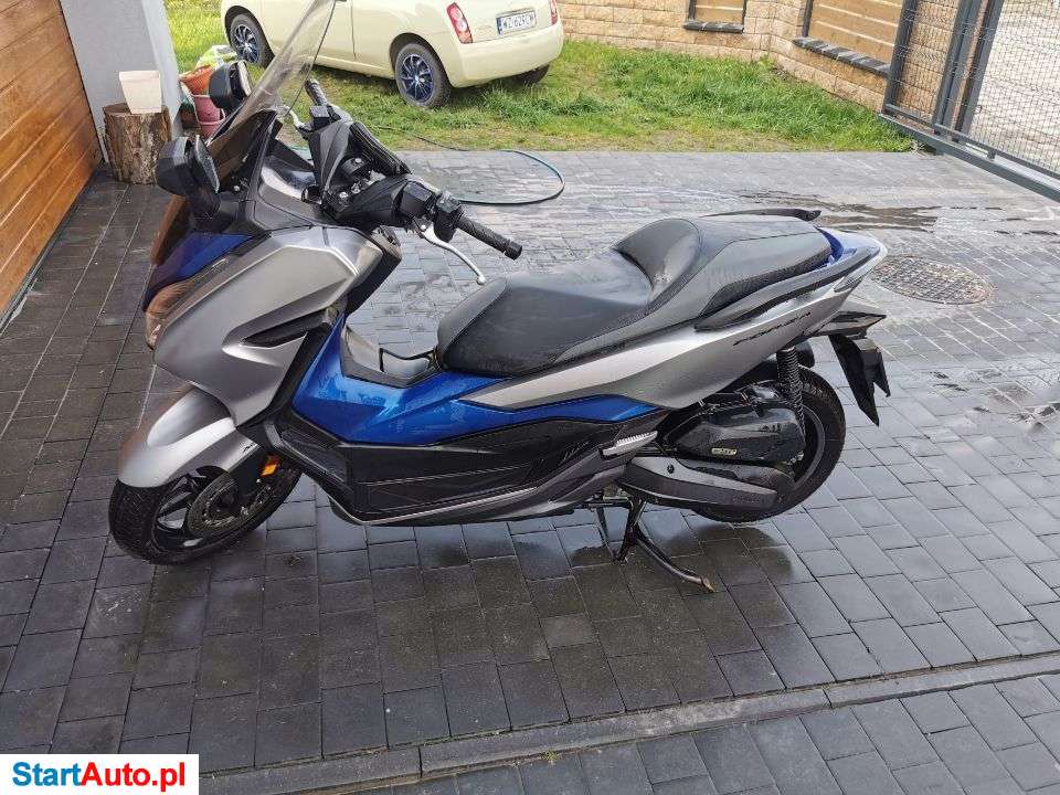 Honda NSS – Ożarów Mazowiecki – Mazowieckie