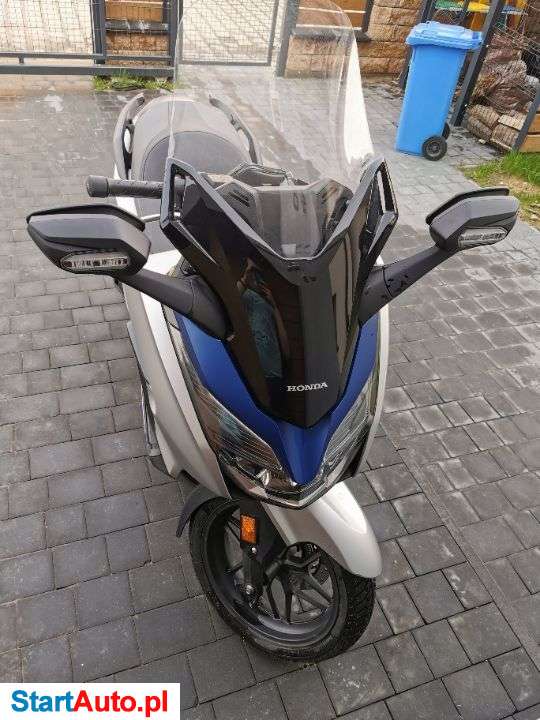 Honda NSS – Ożarów Mazowiecki – Mazowieckie