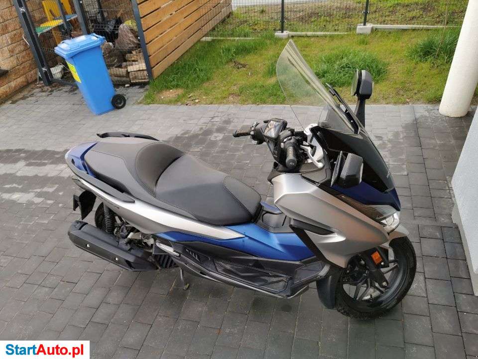 Honda NSS – Ożarów Mazowiecki – Mazowieckie