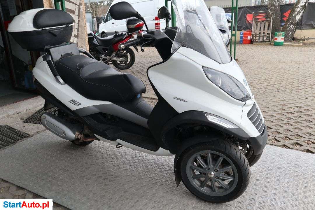 Piaggio MP-3 – Warszawa – Mazowieckie