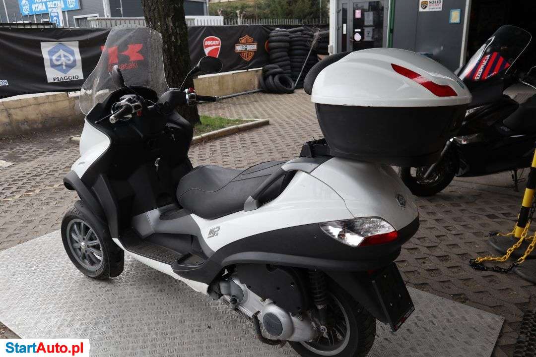 Piaggio MP-3 – Warszawa – Mazowieckie