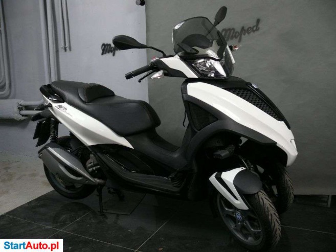 Piaggio MP-3 – Warszawa – Mazowieckie