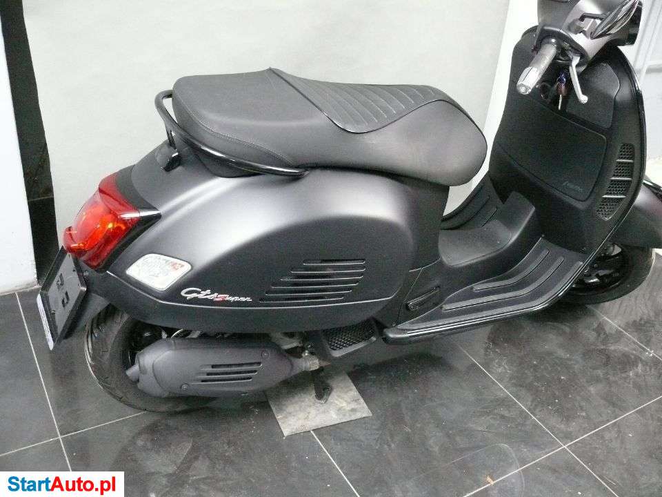 Vespa GTS – Warszawa – Mazowieckie