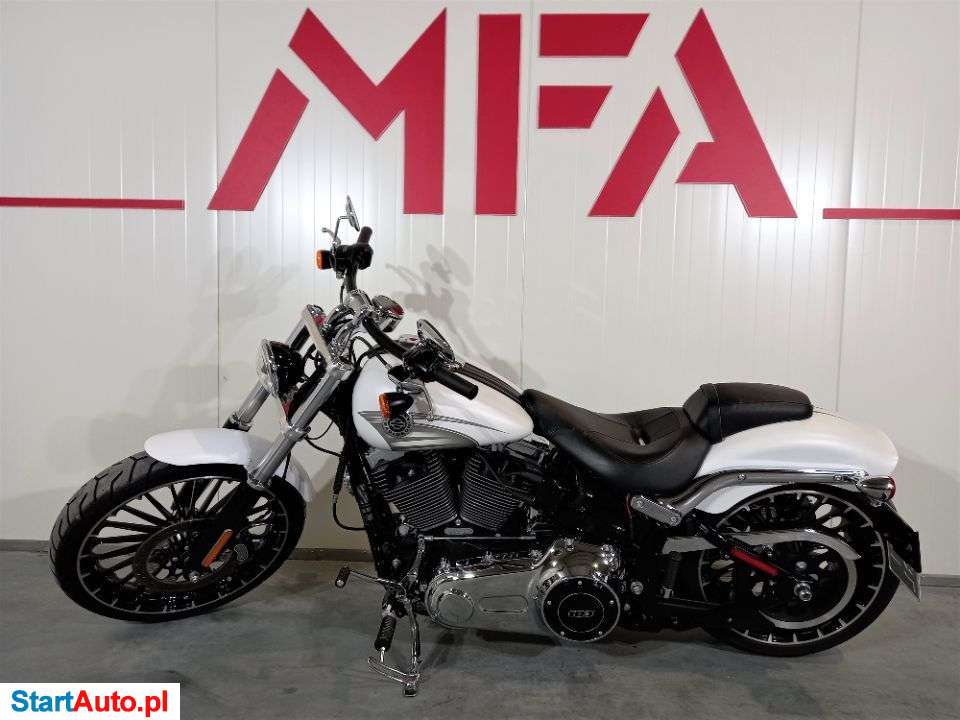 Harley-Davidson FXSB Breakout – Łazy – Mazowieckie