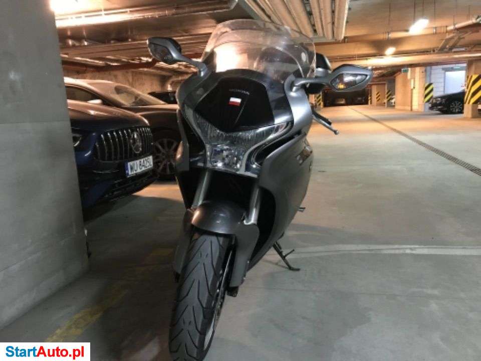 Honda VFR – Warszawa – Mazowieckie