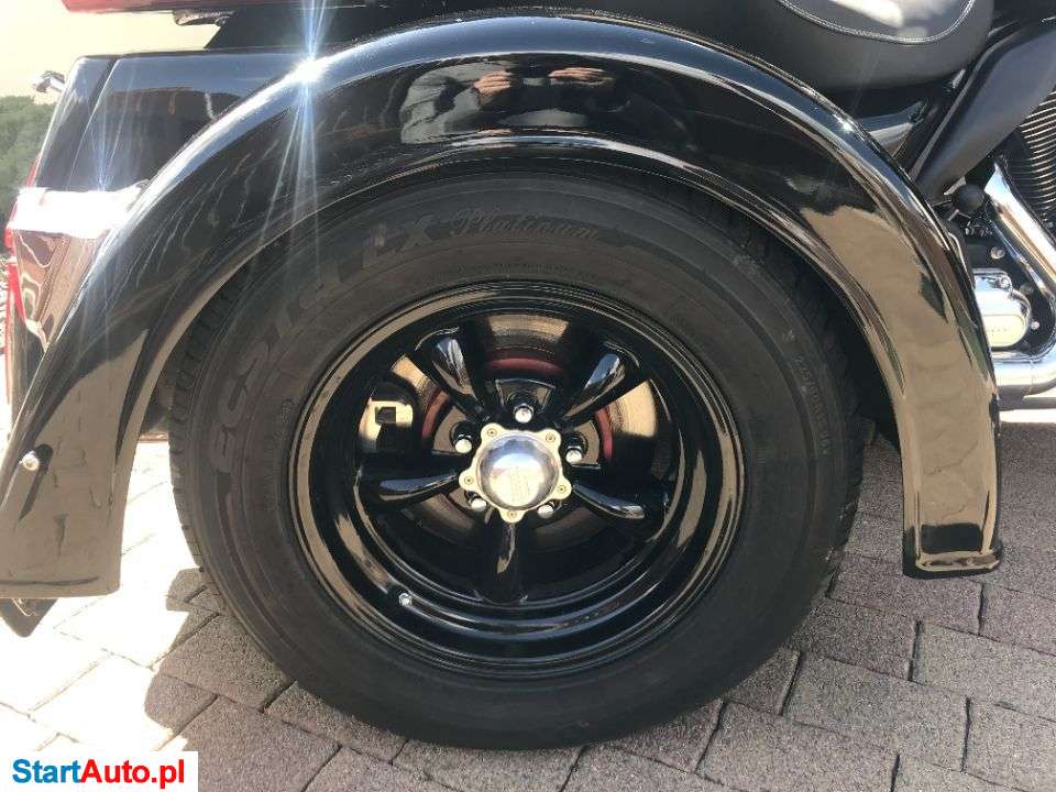 Harley-Davidson FLH Electra Glide – Brzeg Dolny – Dolnośląskie