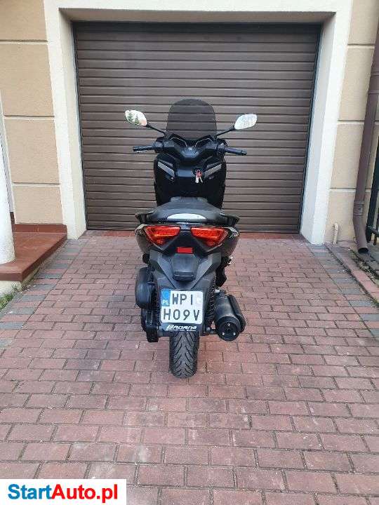 Yamaha X-Max – Warszawa – Mazowieckie