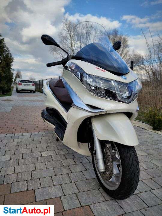 Piaggio X10 – Brwinów – Mazowieckie