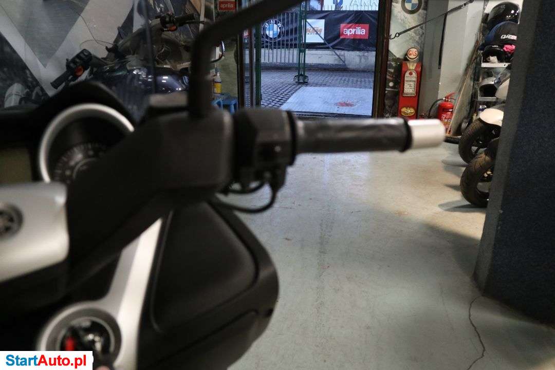 Yamaha X-Max – Warszawa – Mazowieckie