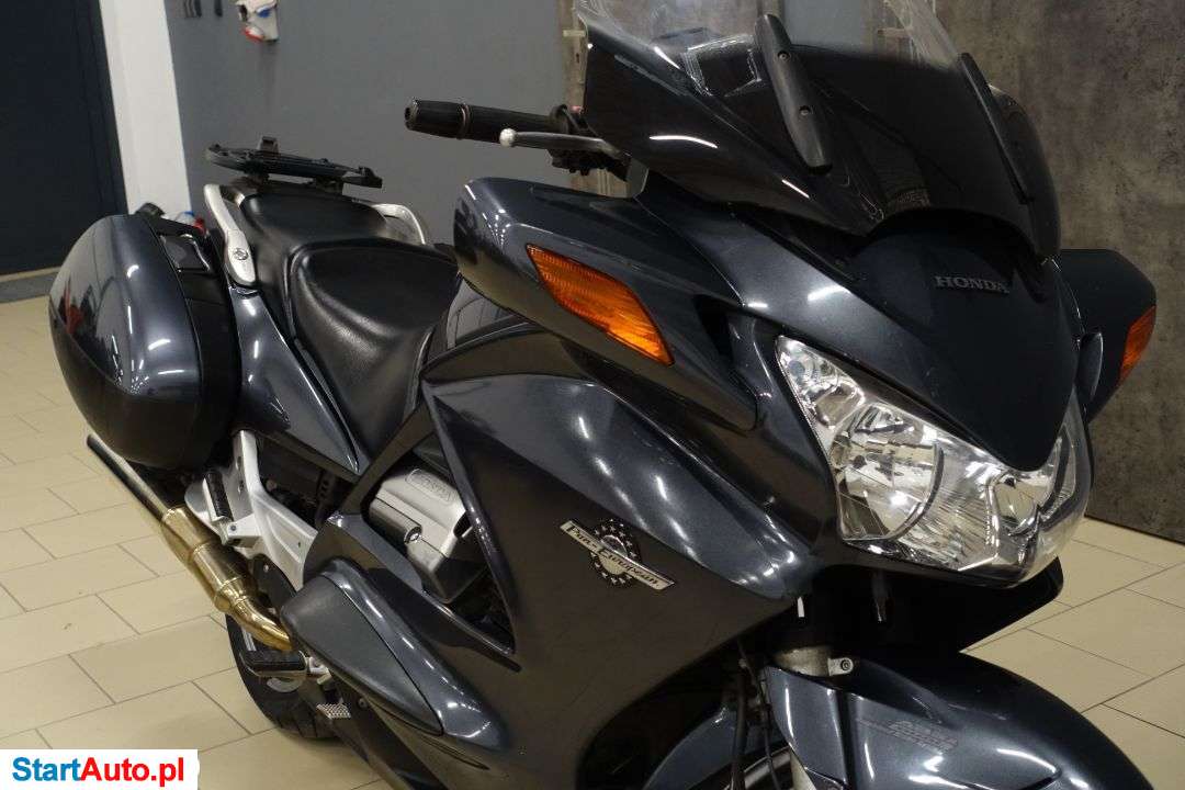 Honda ST – Rzeszów – Podkarpackie