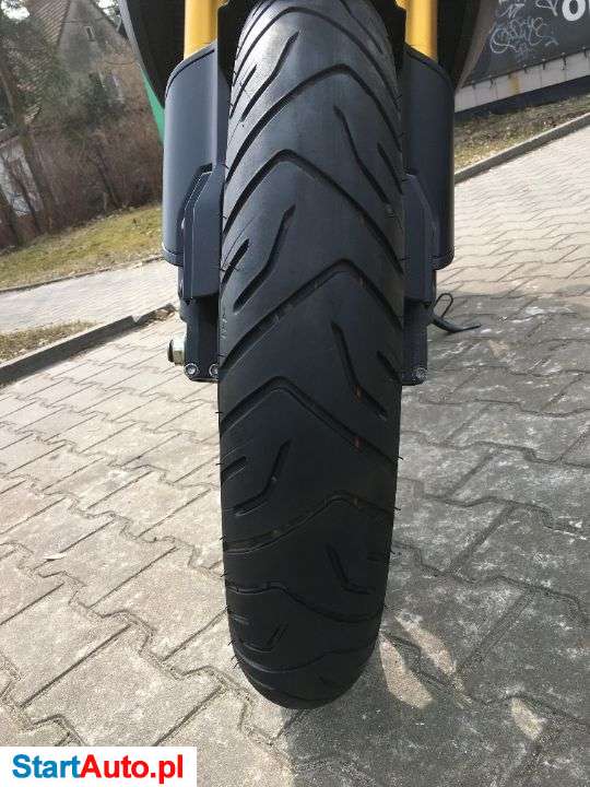 Suzuki DL – Warszawa – Mazowieckie