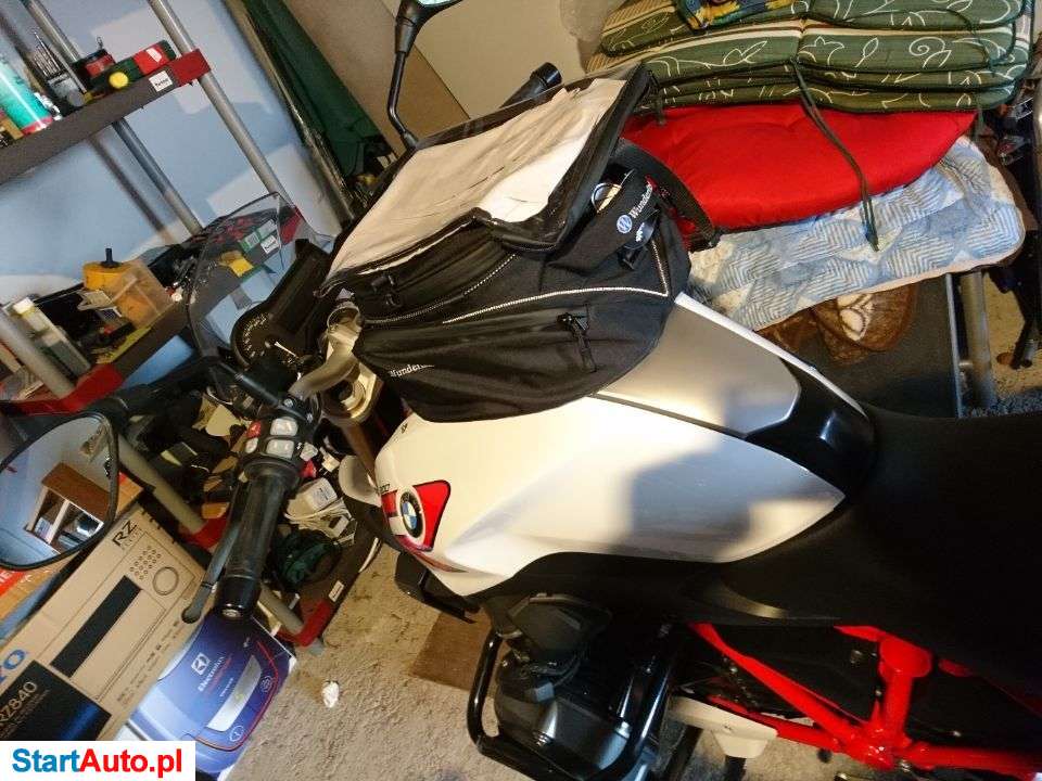 BMW R – Raszyn – Mazowieckie