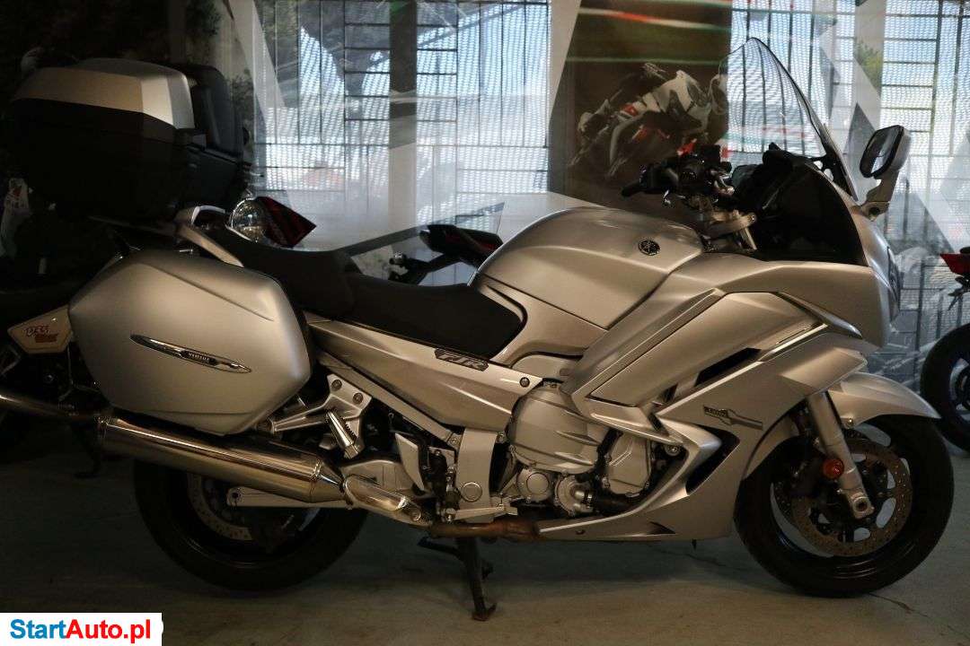 Yamaha FJR – Warszawa – Mazowieckie