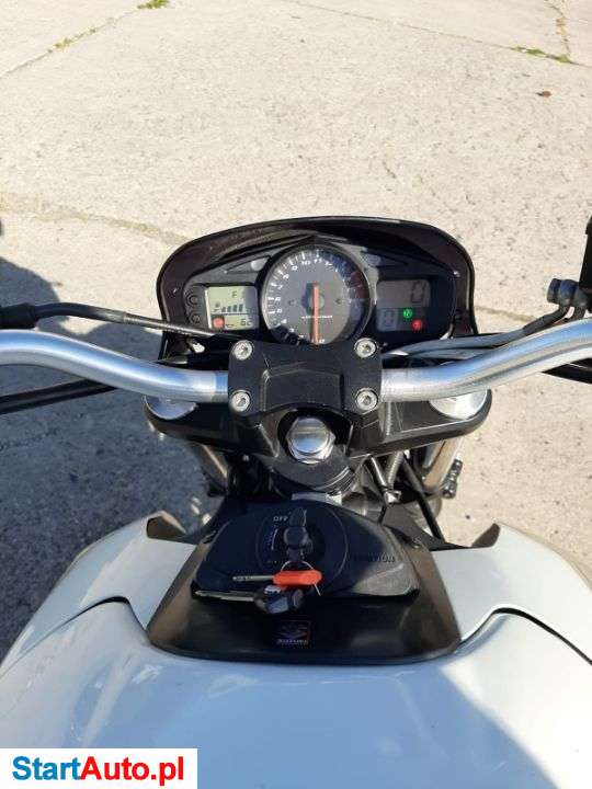 Suzuki GSR – Warszawa – Mazowieckie