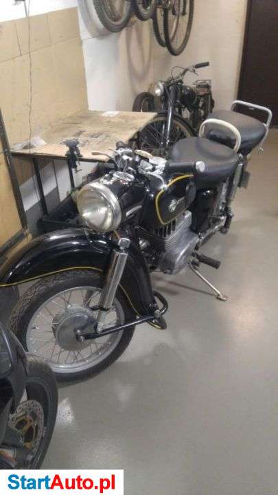 MZ ES – Warszawa – Mazowieckie