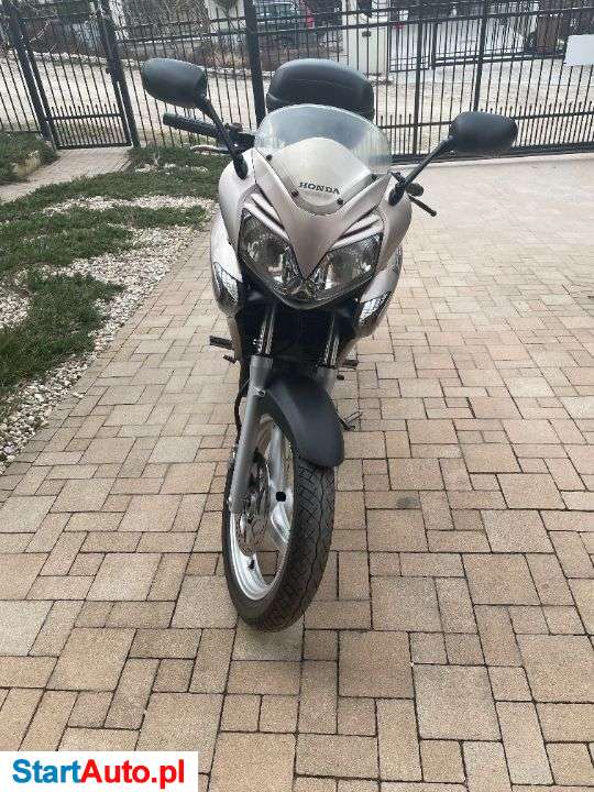 Honda Varadero – Konstantynów Łódzki – Łódzkie