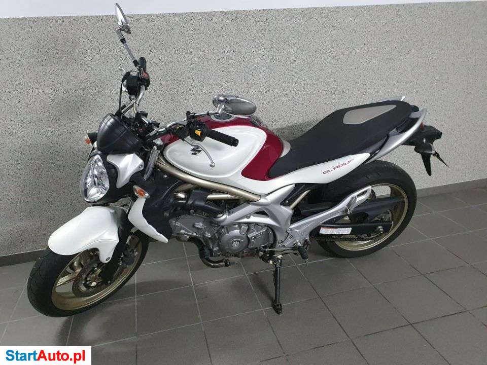 Suzuki Gladius – Legionowo – Mazowieckie