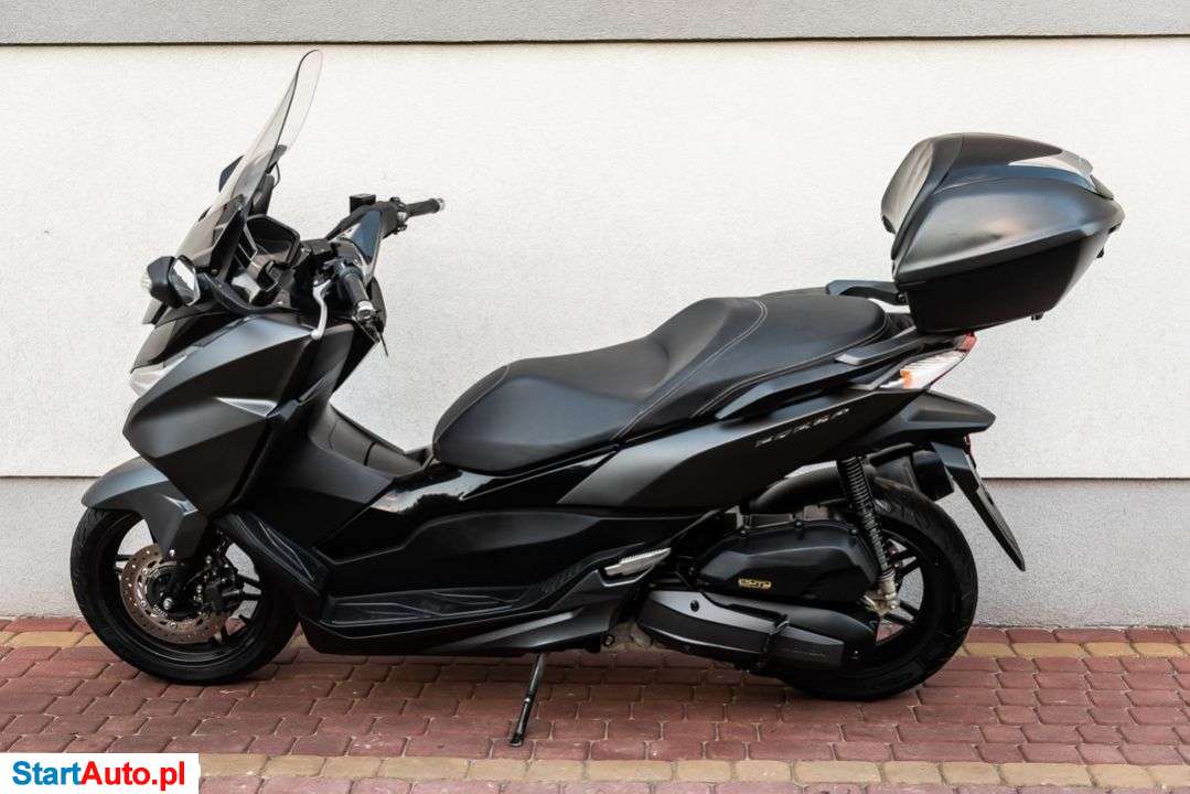 Honda NSS – Radom – Mazowieckie