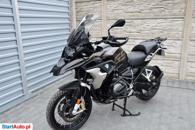 BMW R – Radom – Mazowieckie
