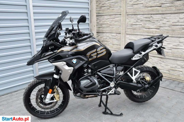 BMW R – Radom – Mazowieckie