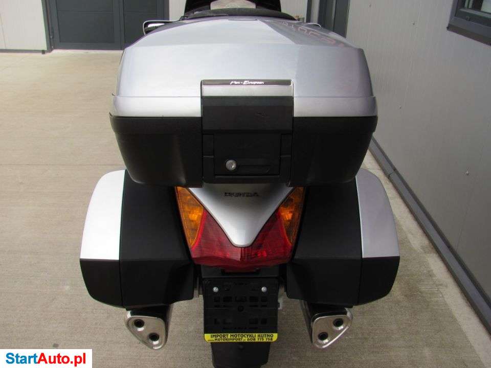 Honda ST – Kutno – Łódzkie