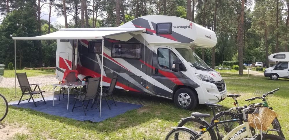 Wynajem kampera Fiat Ducato Sunlight A72 6-osobowy alkowa od 350